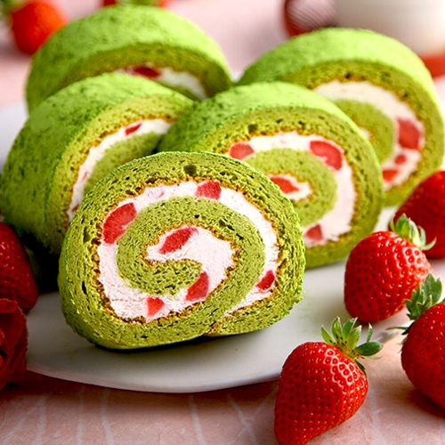 つぶつぶ苺抹茶ロールケーキ【季節限定】